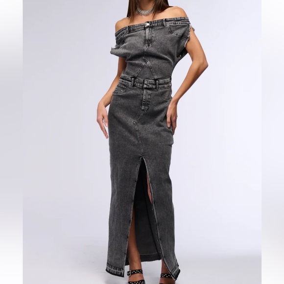 AKIRA Dresses & Skirts - 3)DERRIA OFF THE SHOULDER DENIM MAXI DRESS EUC MSRP$90 LG wore this to poshfest